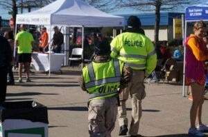 76b728 64268ac434644937a94652ebbed7a263mv2-300x199